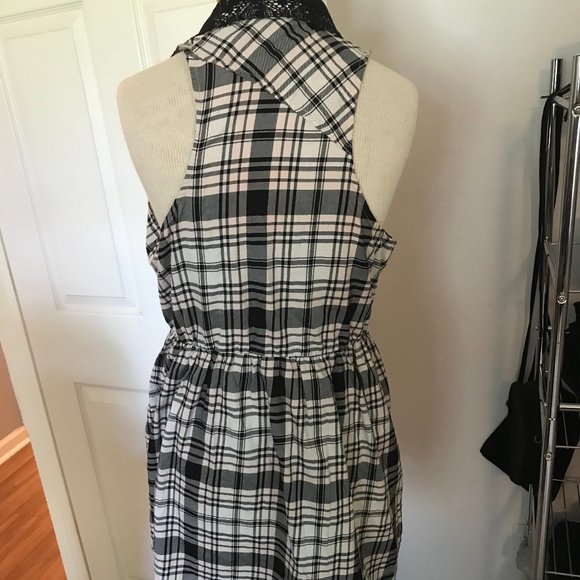 Volcom plaid dress with lace collar - Picture 4 of 7